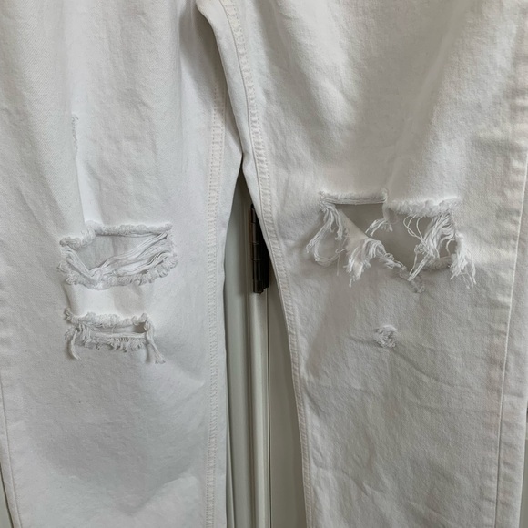 Free People Tapered Baggy Boyfriend Jean in Chalk White, Size 32 - Picture 3 of 7